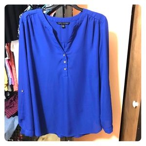 Flowy blue blouse